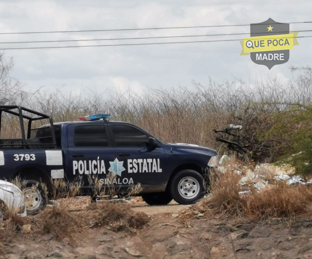 Un cadáver semienterrado es encontrado por sus familiares en Culiacán.