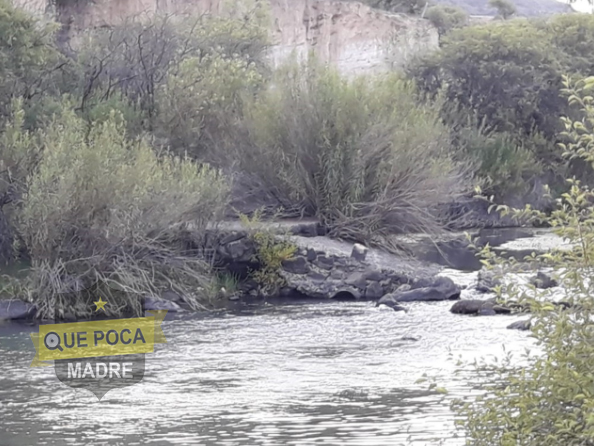 Rescata a su hermanita que cayó a una poza pero se ahoga en Durango.