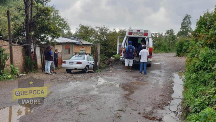 Mujer herida tras caer un rayo en su casa en Zitácuaro.