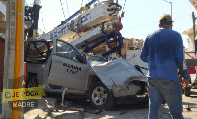 Cámaras captan fatal choque que deja un muerto y 5 heridos en Mazatlán.