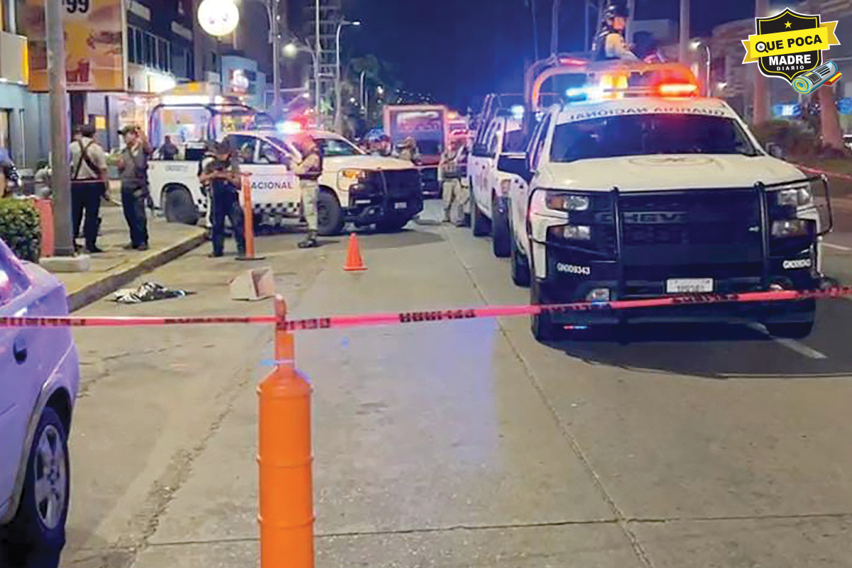 MIENTRAS BAILABAN EN EL ANTRO, EN LA CALLE HABÍA UNA CABEZA HUMANA