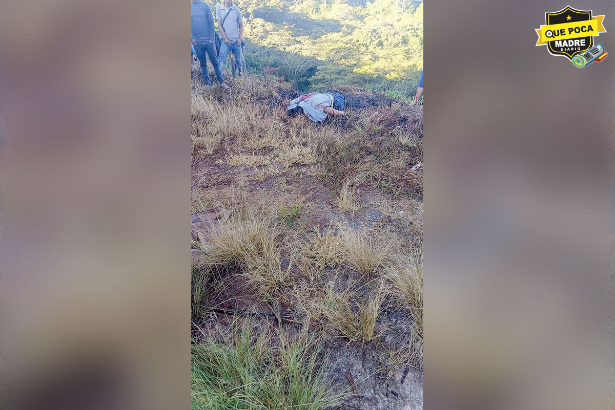 ¡MACABRO HALLAZGO! Encuentran un muerto ensangrentado cerca de una carretera de Chiapas