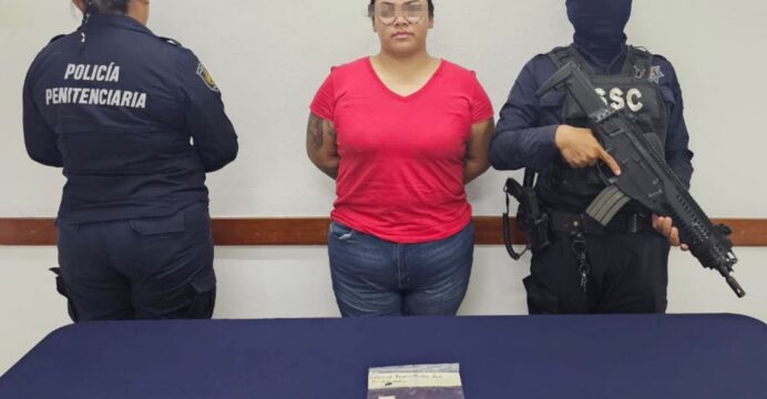 ¡ES DETENIDA MUJER POR INTENTAR PASAR DROGA AL CERESO DE COZUMEL!