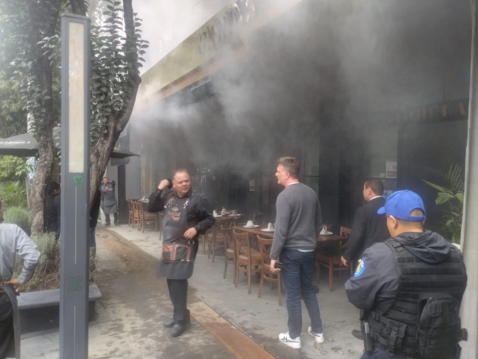 SE REGISTRA FLAMAZO EN EDIFICIO DE LA ALCALDÍA CUAUHTÉMOC 👨‍🚒🔥