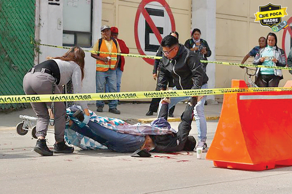 ¡CAE DE LA MOTO Y TERMINA ATROPELLADO!