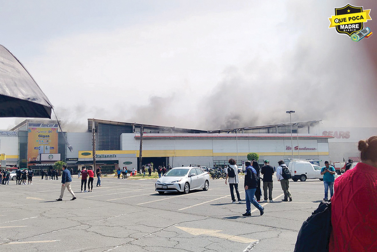 ¡Se incendió Plaza Las Américas de Ecatepec!