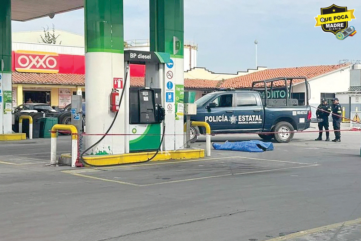 SE PARÓ A CARGAR GASOLINA Y SE LO CARGÓ LA CHINGADA…