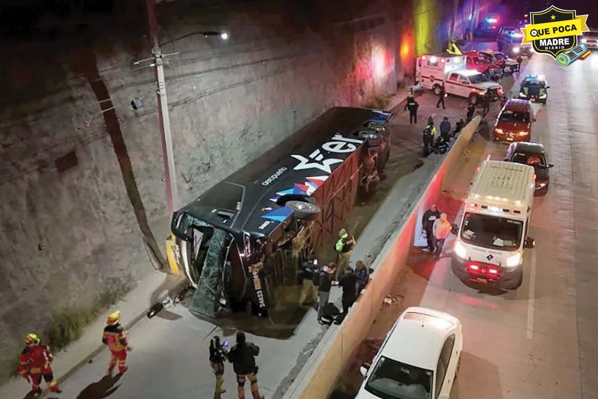 ¡YA VUELAN! Se volcó autobús de transporte, dejando 30 heridos