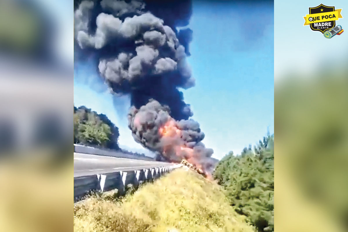 ¡IBA QUE ECHABA FUEGO! Pipa arde en llamas en la autopista Xalapa-Perote