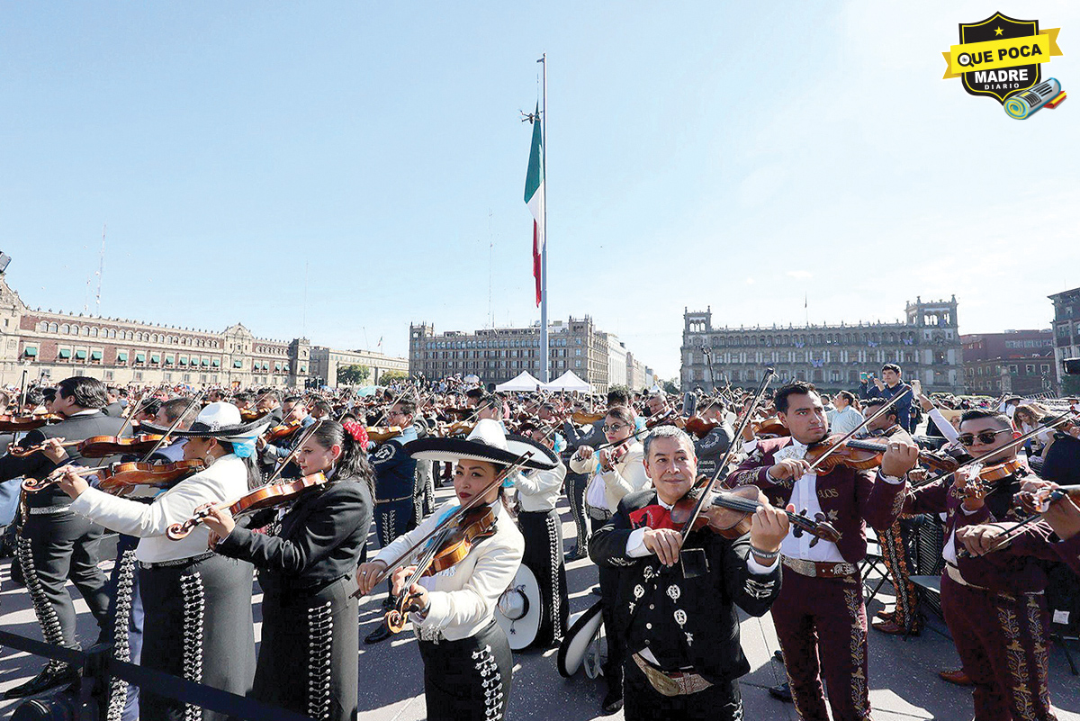 ¡Mariachis de la CDMX rompen récord! Fueron 1122 tocando al mismo tiempo