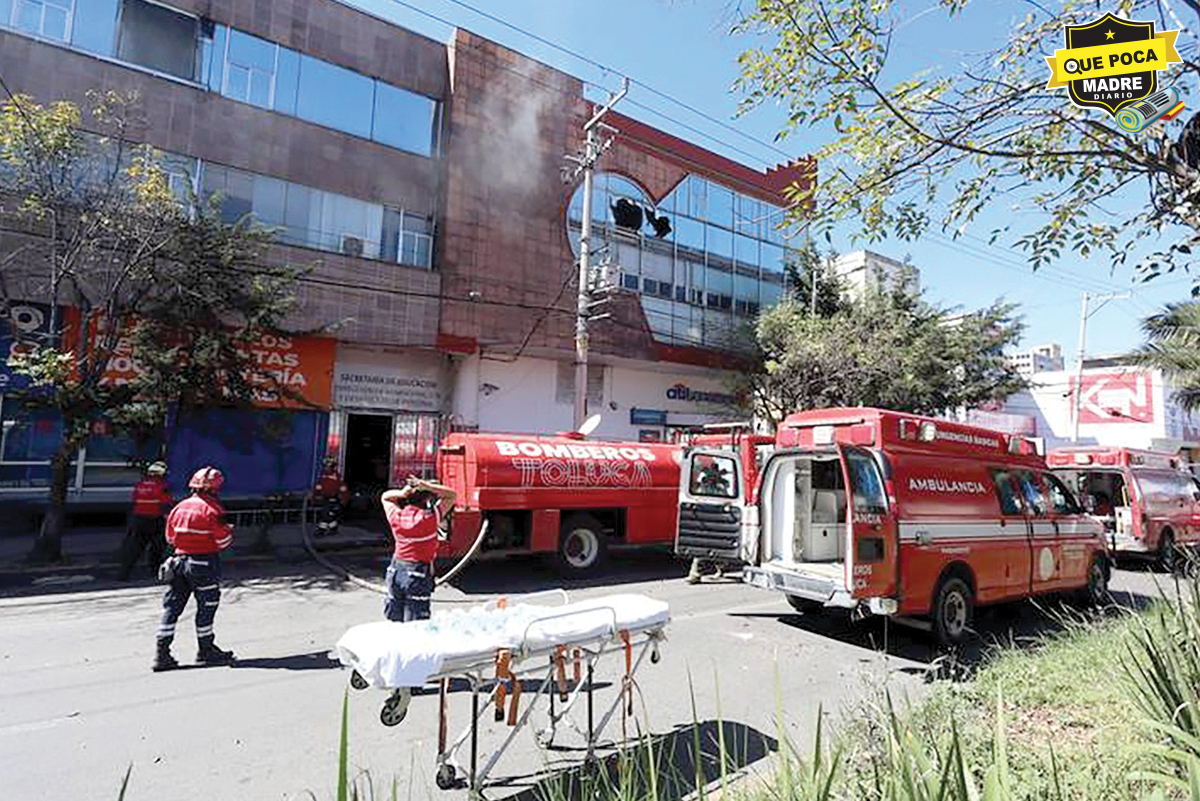 Se incendian oficinas de la Secretaría de Finanzas del Edoméx