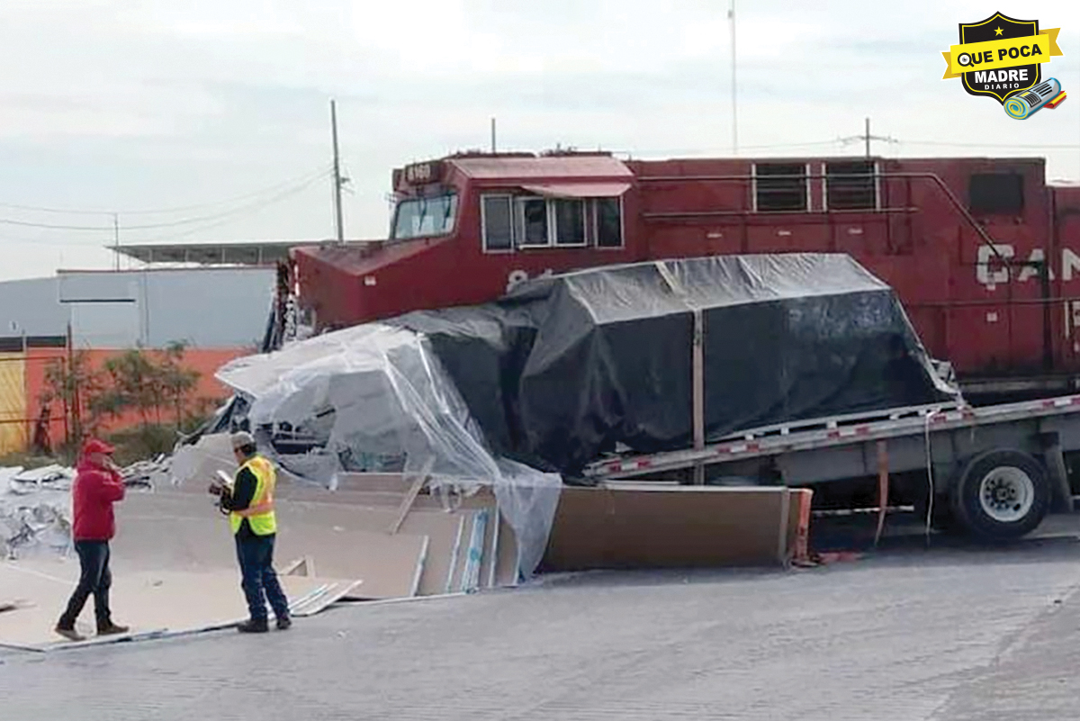 ¡SE LO LLEVÓ EL TREN! TRÁILER QUISO GANARLE EL PASO